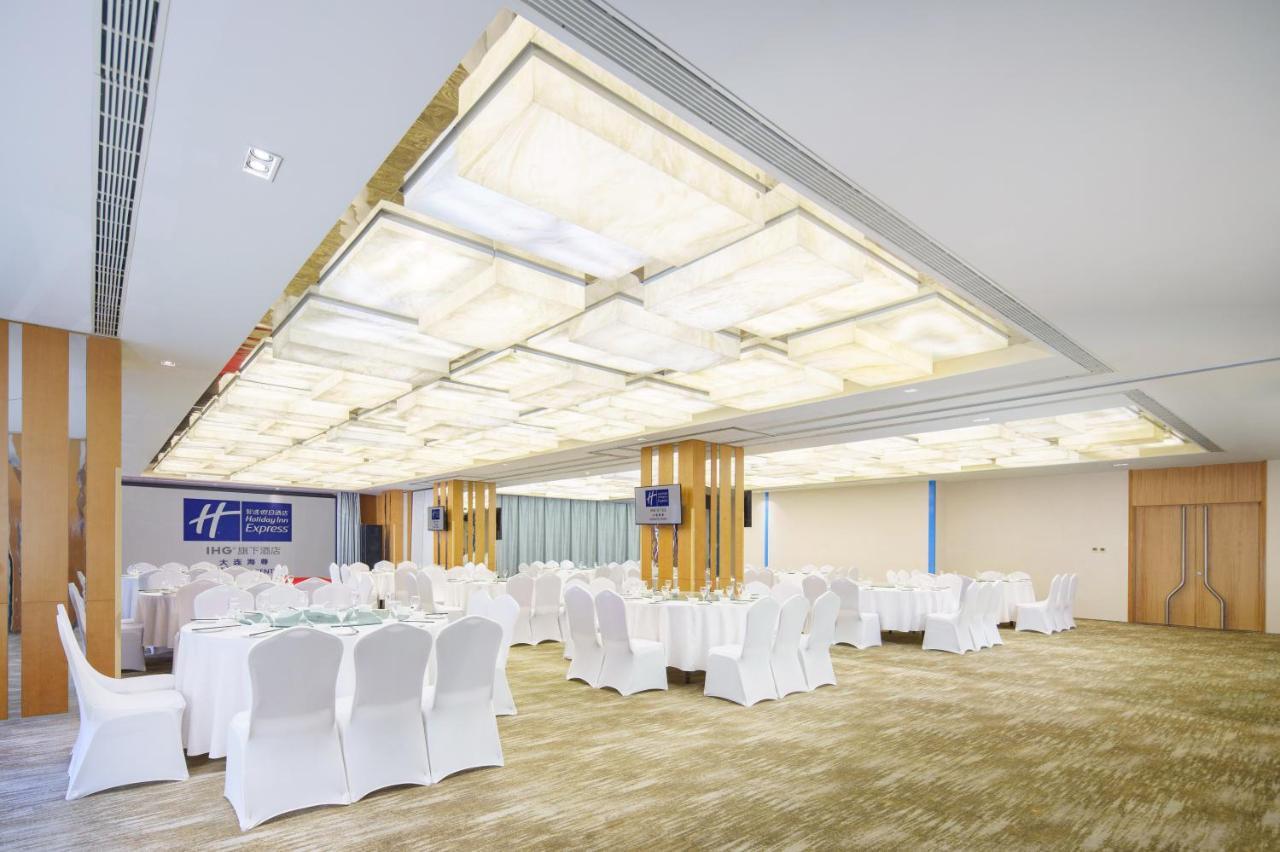 Holiday Inn Express City Centre Dalian By Ihg Eksteriør billede